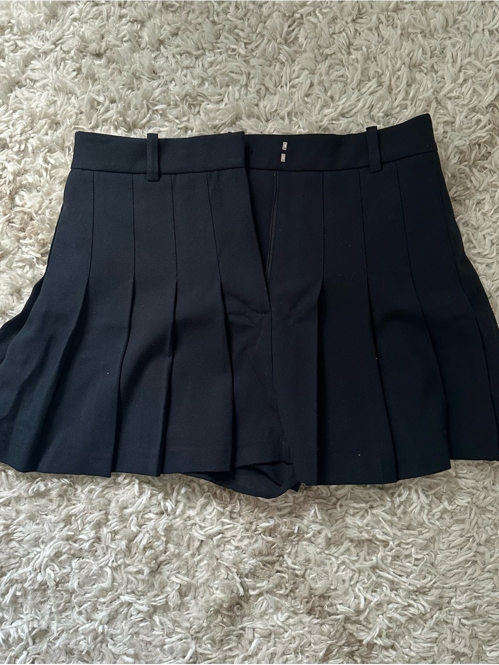 Abercrombie & Fitch Black Pleated Skort